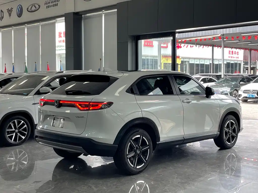 Honda Vezel 2023 — фото 16