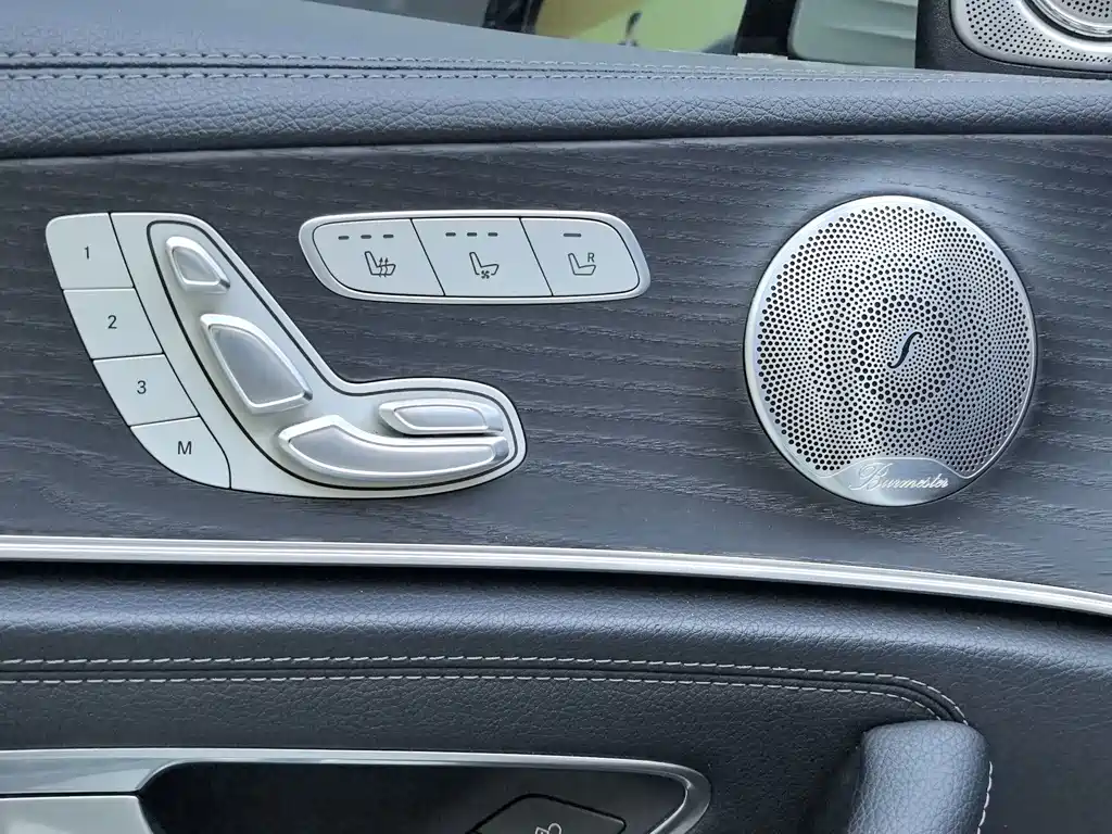 Mercedes-Benz E-Class 2020 — фото 23