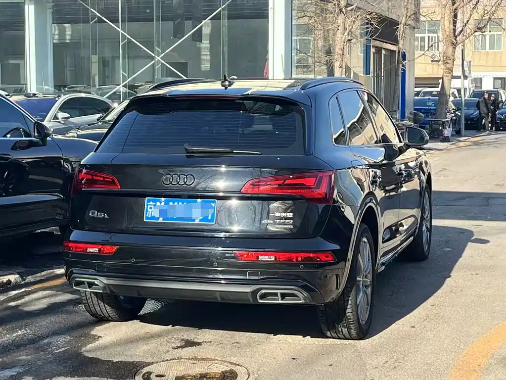 Audi Q5L 2022 — фото 6