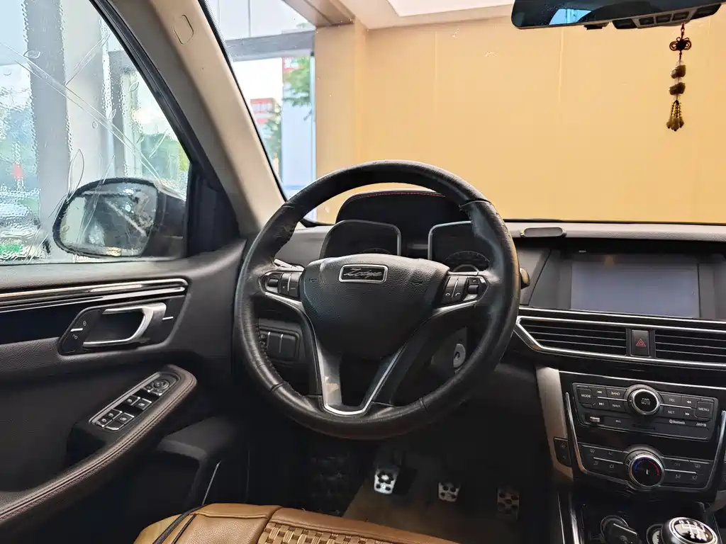Zotye X5 2016 — фото 14