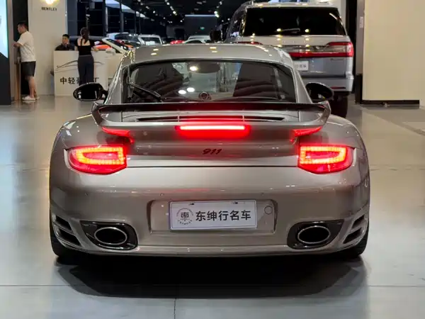 Porsche 911 2010