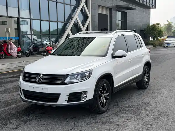 Volkswagen Tiguan 2015