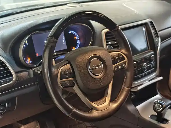 Jeep Grand Cherokee 2015