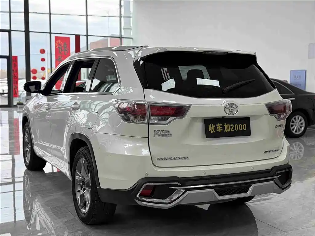 Toyota Highlander 2016 — фото 9