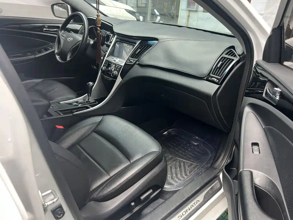 Hyundai Sonata 2015 — фото 7