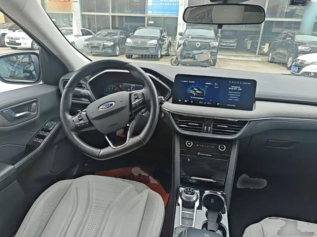 Ford Escape 2022 — фото 11