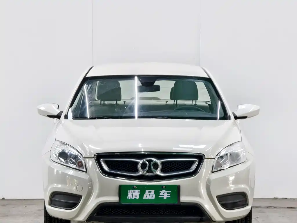 BAIC Senova D50 2015 — фото 2