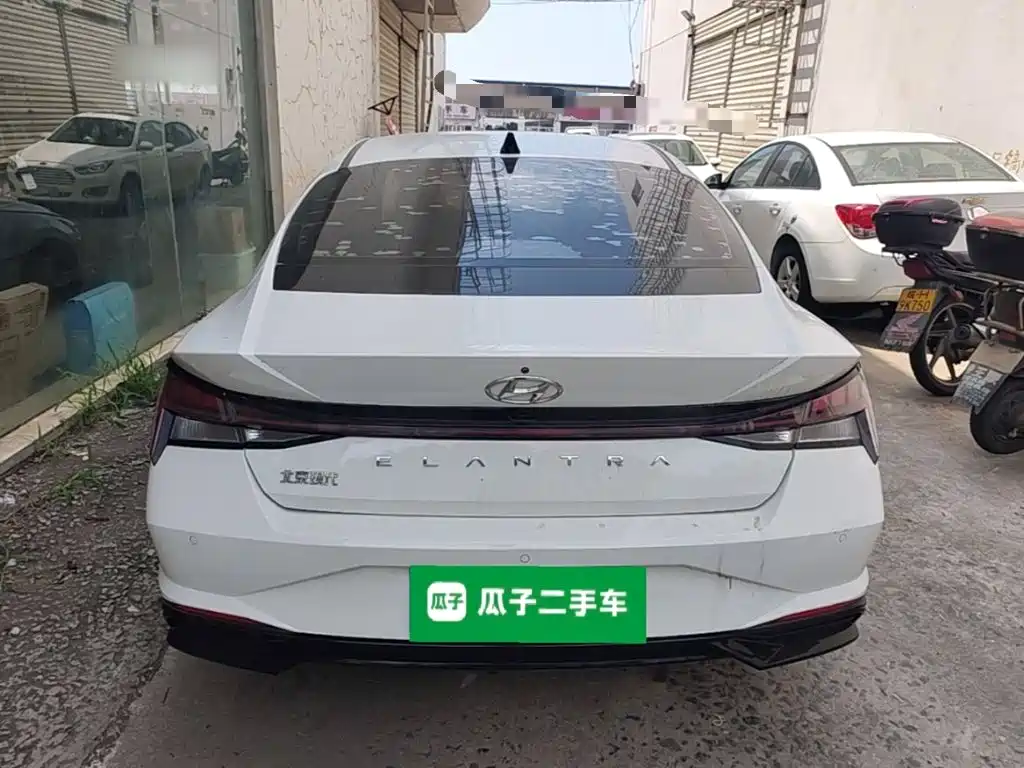 Hyundai Elantra 2021
