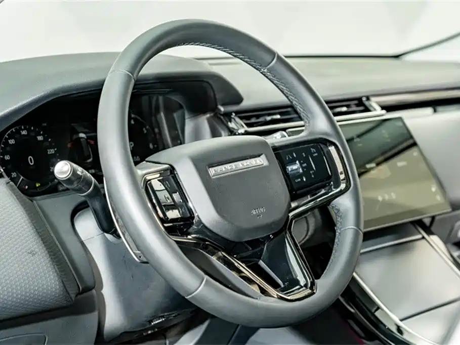 Land Rover Range Rover Velar 2024 — фото 11