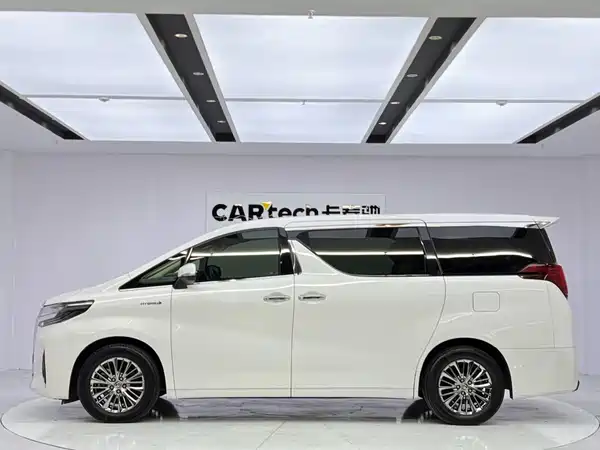 Toyota Alphard 2020