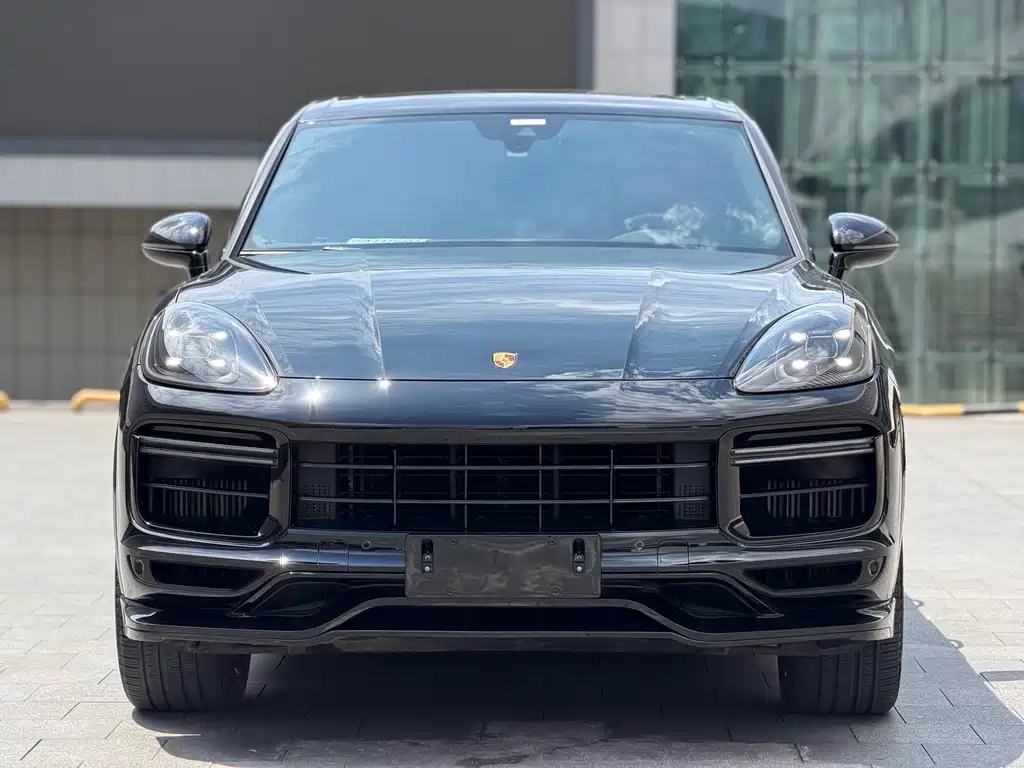Porsche Cayenne 2019 — фото 2