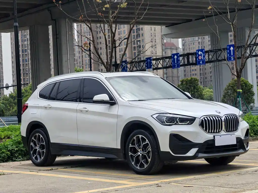 BMW X1 2023 — фото 3
