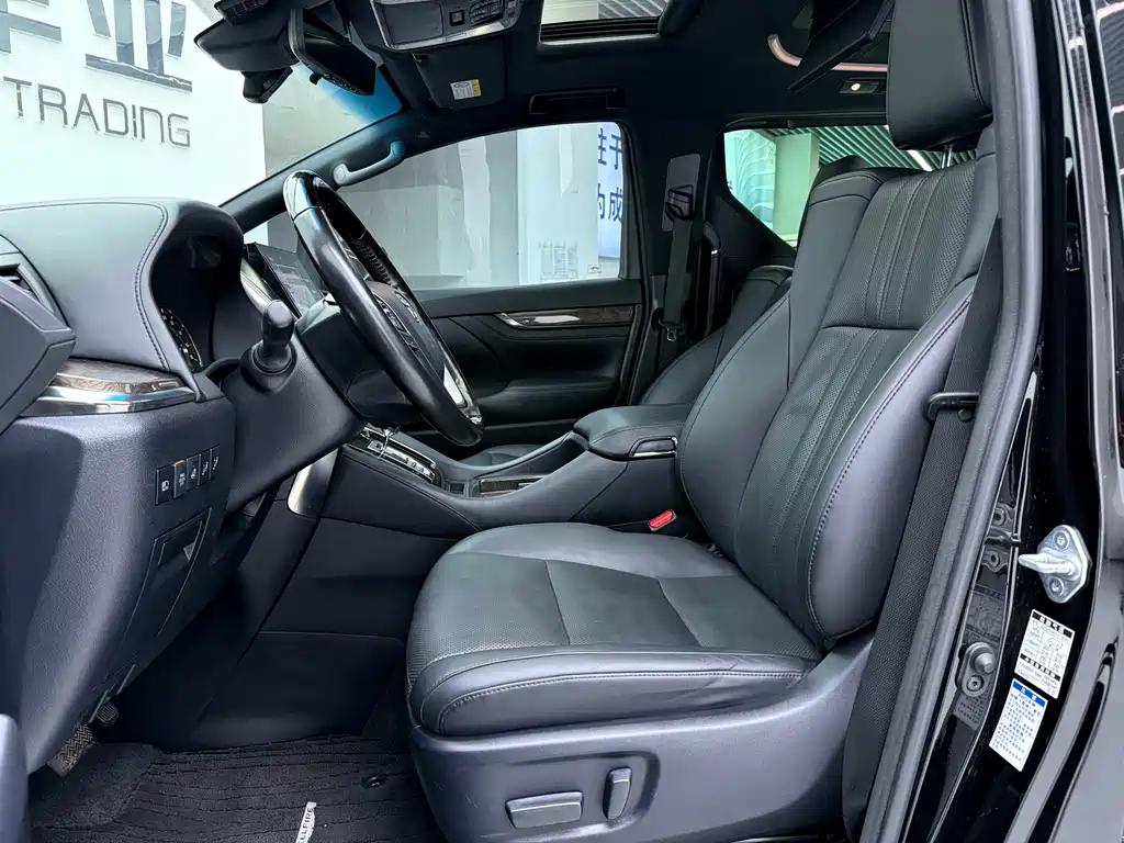 Toyota Vellfire 2020 — фото 3