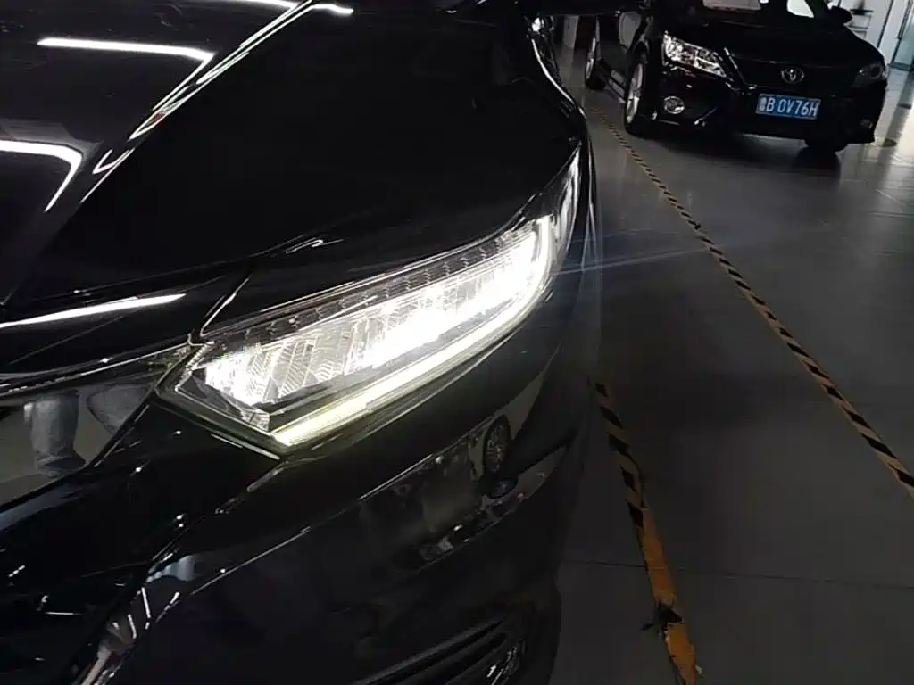 Honda Vezel 2021 — фото 24