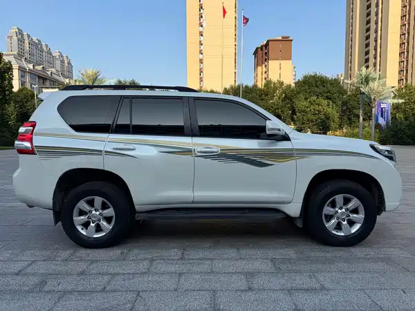 Toyota Prado 2016