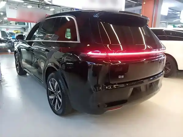 Li Auto L8 2024