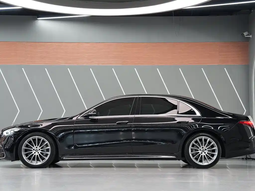 Mercedes-Benz S-Class 2023