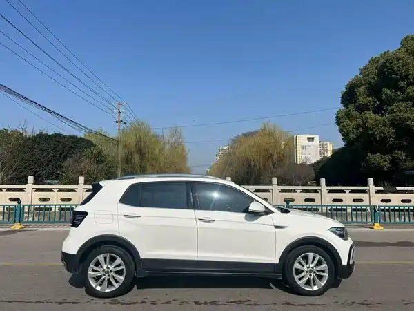 Volkswagen T-Cross 2021