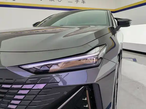 Changan UNI-V 2023