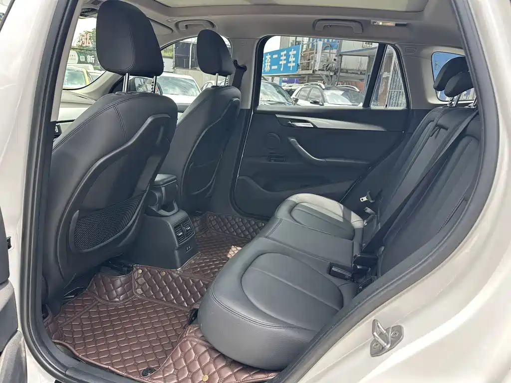 BMW X1 2019 — фото 10