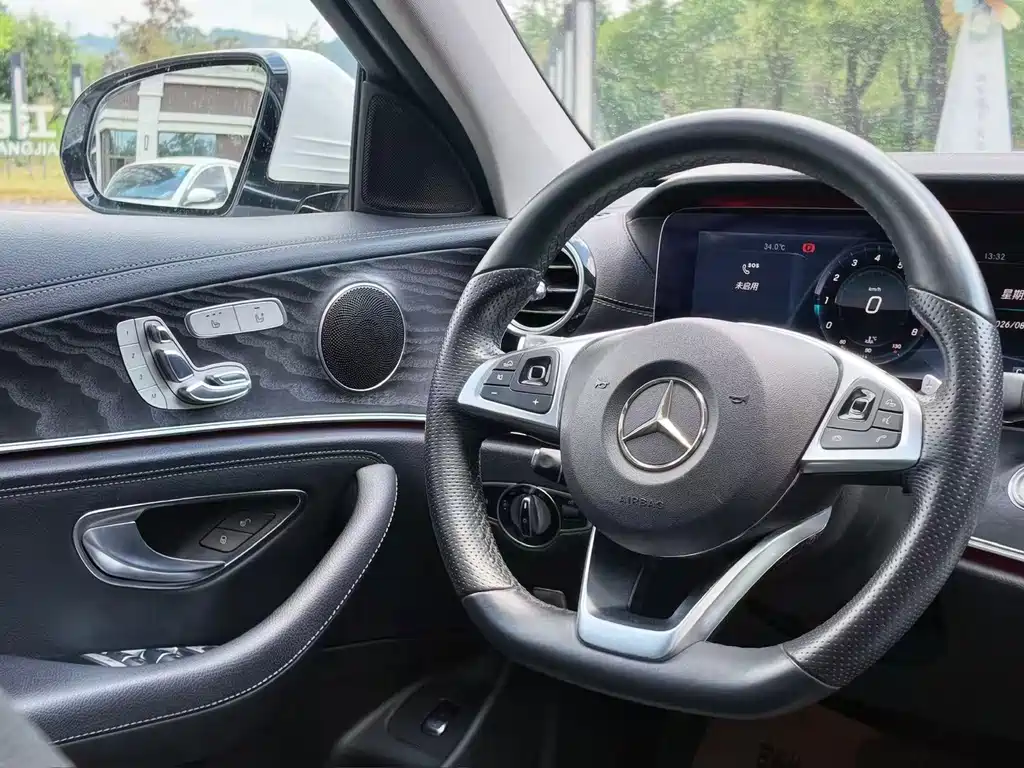 Mercedes-Benz E-Class 2017 — фото 6