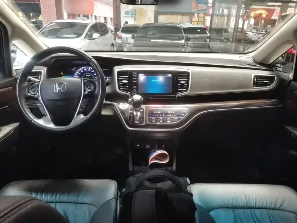 Honda Odyssey 2021 — фото 10