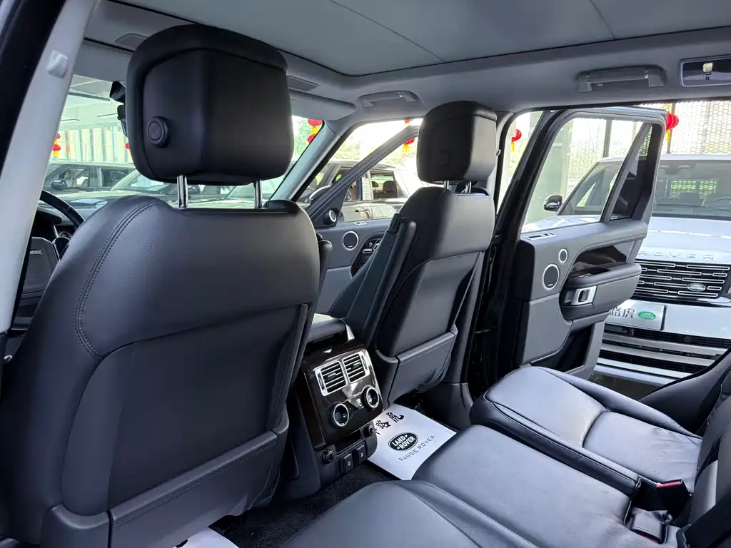 Land Rover Range Rover 2021 — фото 13