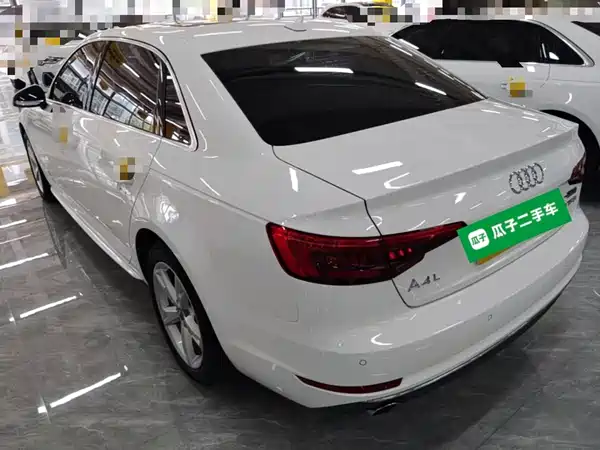 Audi A4L 2017