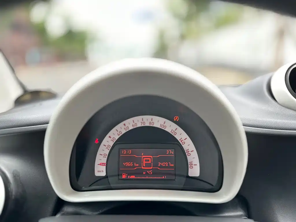 smart fortwo 2019 — фото 23