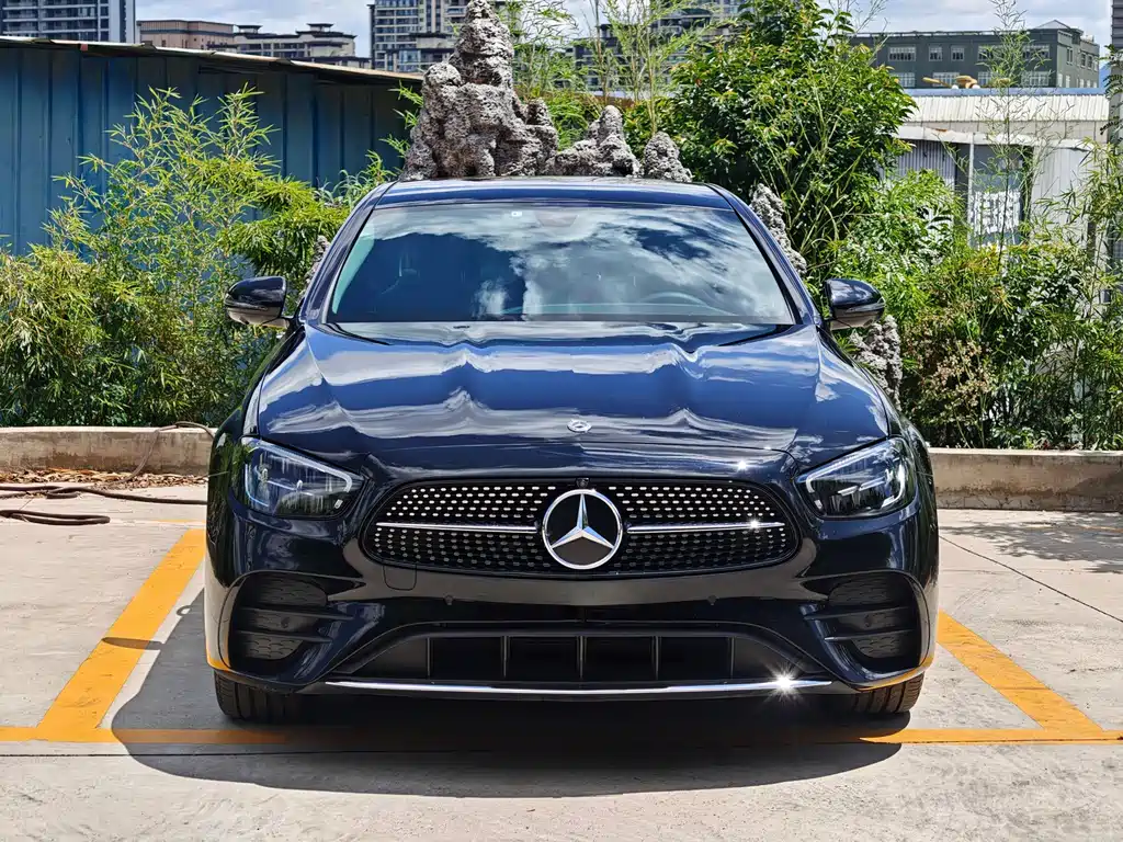 Mercedes-Benz E-Class 2021