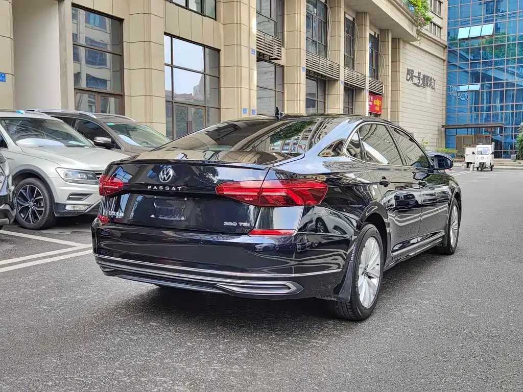Volkswagen Passat 2021