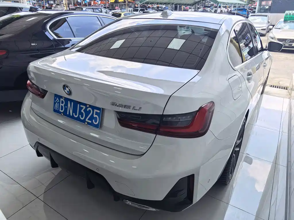 BMW 3 Series 2025