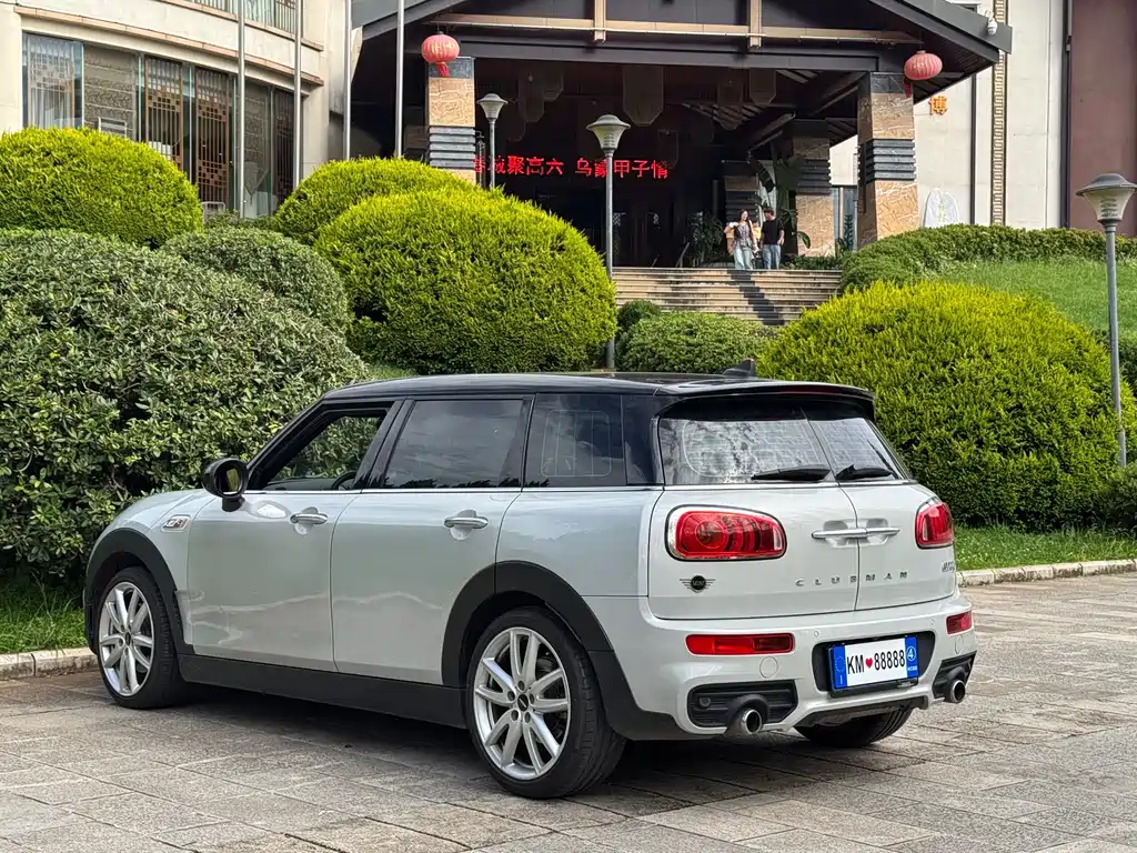 MINI Clubman 2019 — фото 8