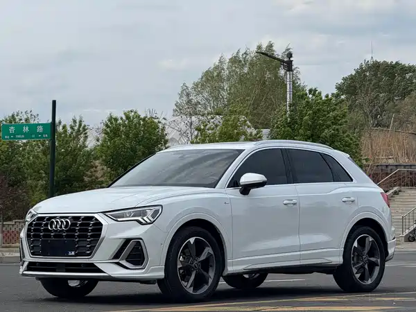 Audi Q3 2022