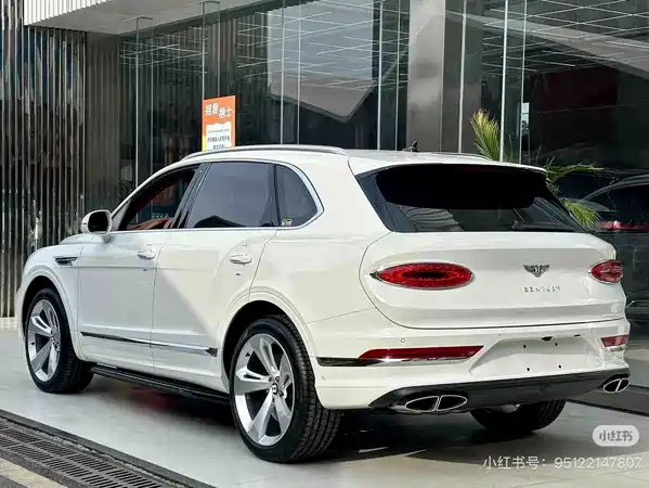 Bentley Bentayga 2023