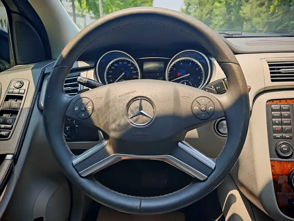 Mercedes-Benz R-Class 2013