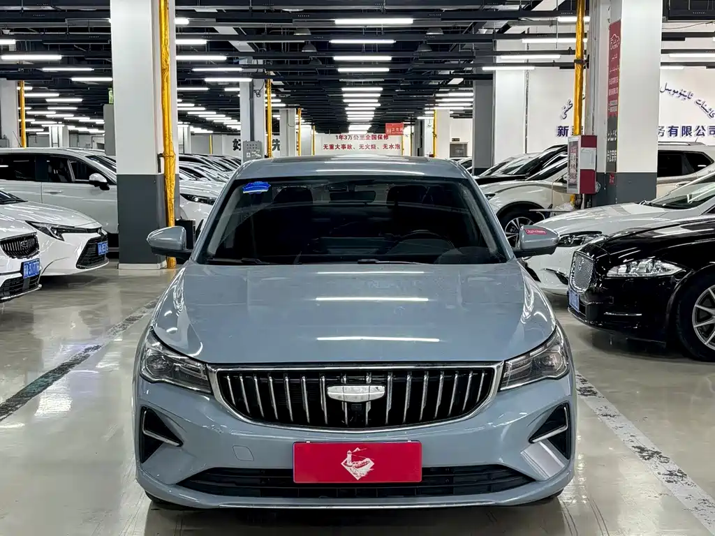 Geely Emgrand 2024