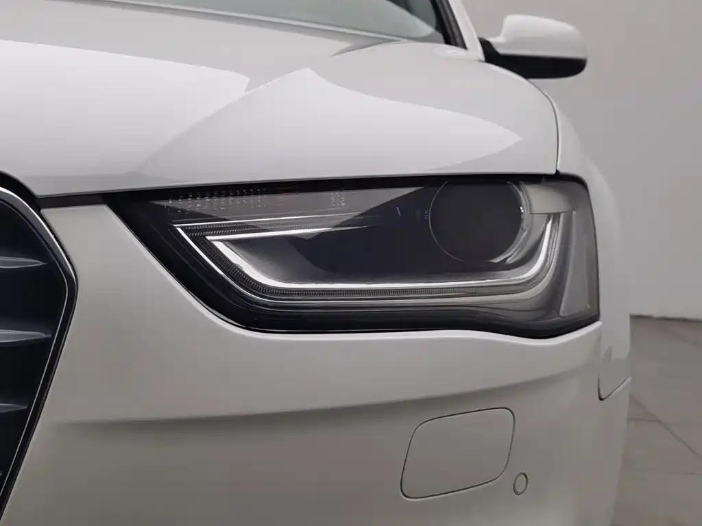 Audi A4L 2014