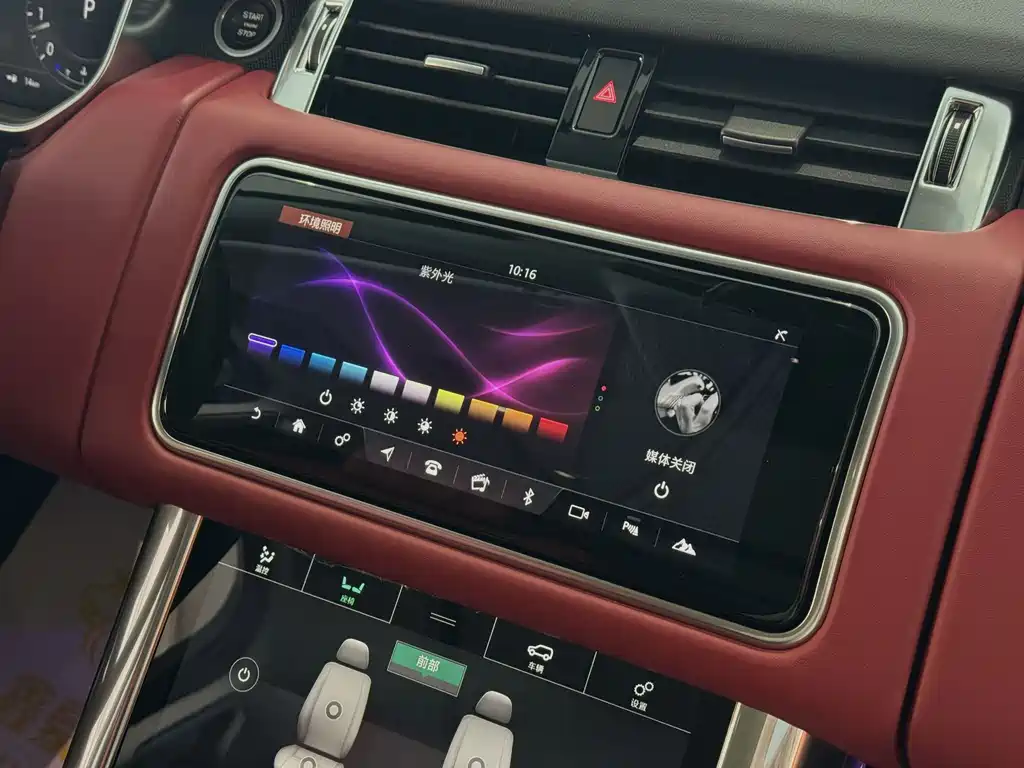 Land Rover Sport 2020 — фото 19