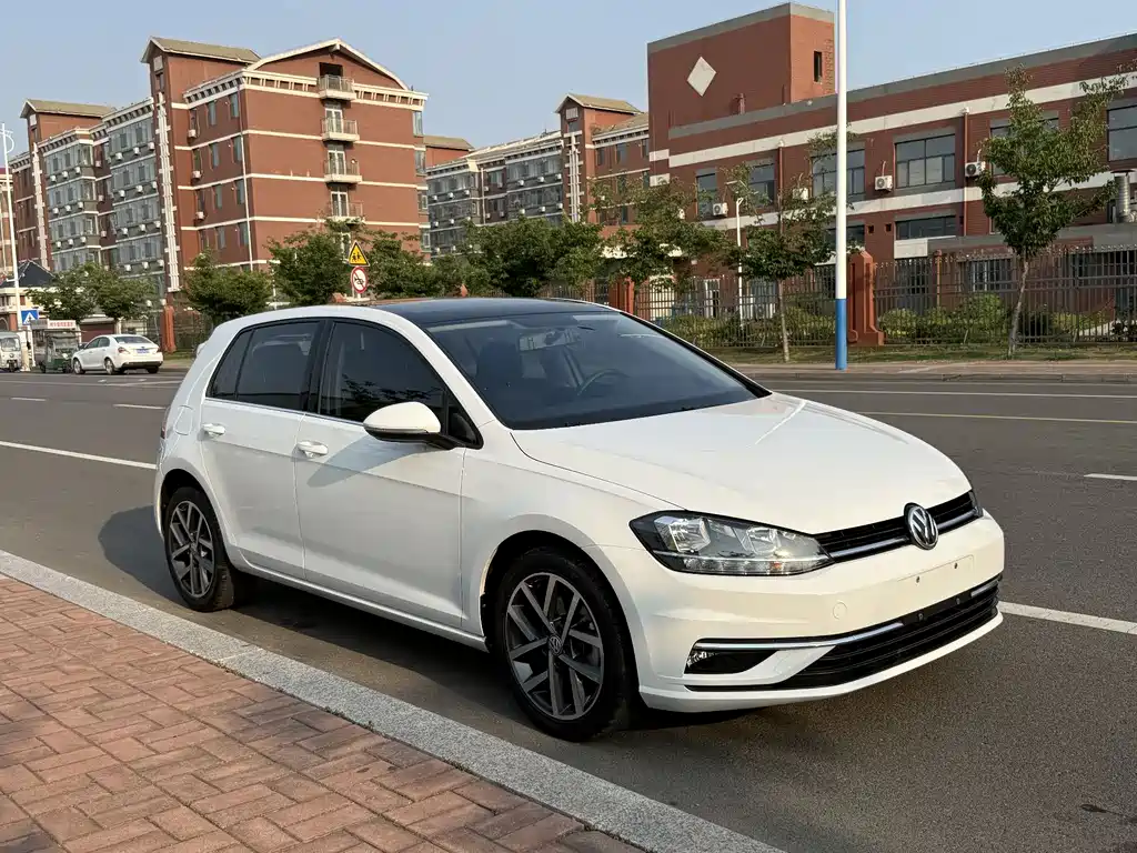 Volkswagen Golf 2020