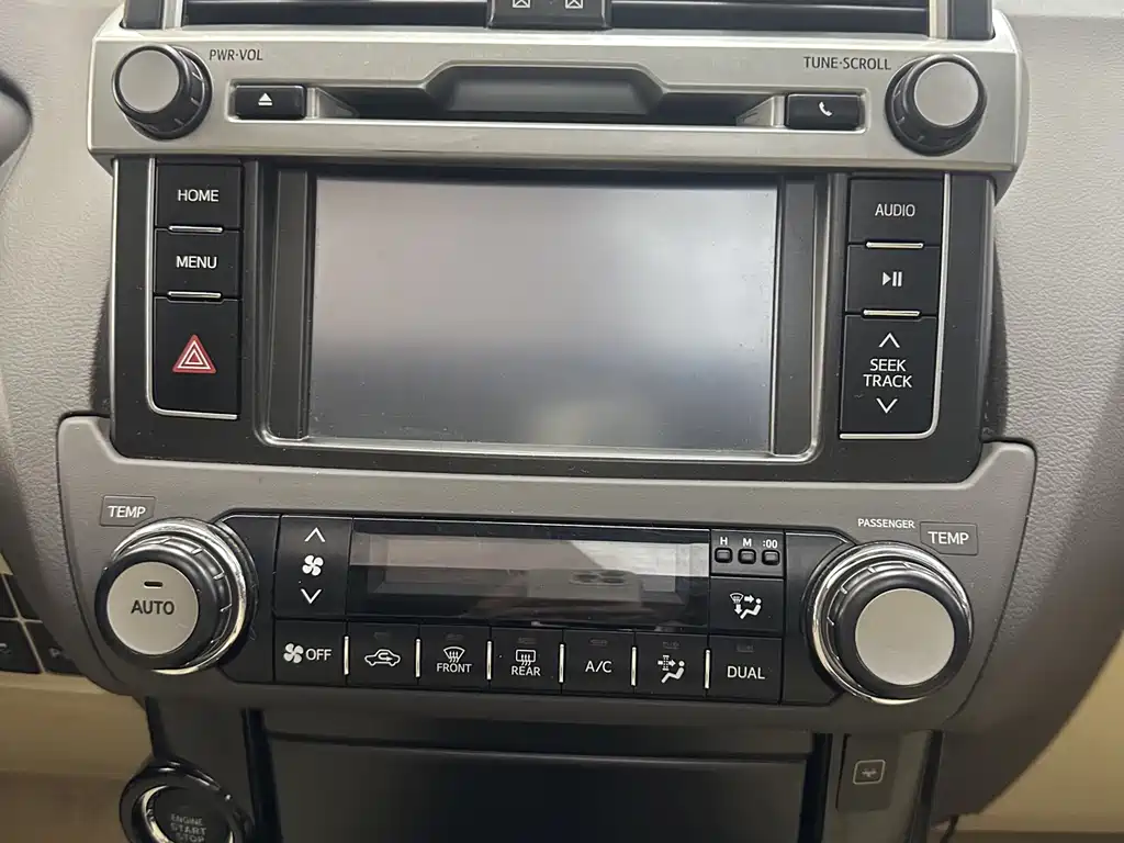 Toyota Prado 2017 — фото 15