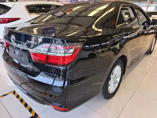Toyota Camry 2015