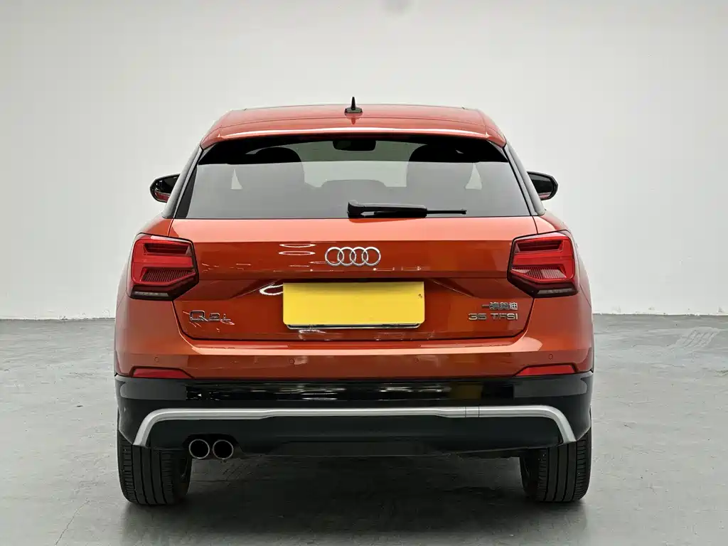 Audi Q2L 2019 — фото 5