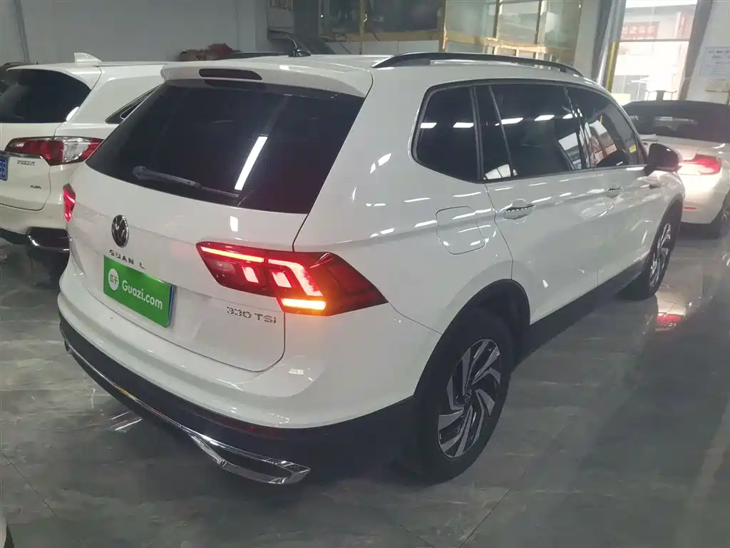 Volkswagen Tiguan L 2023