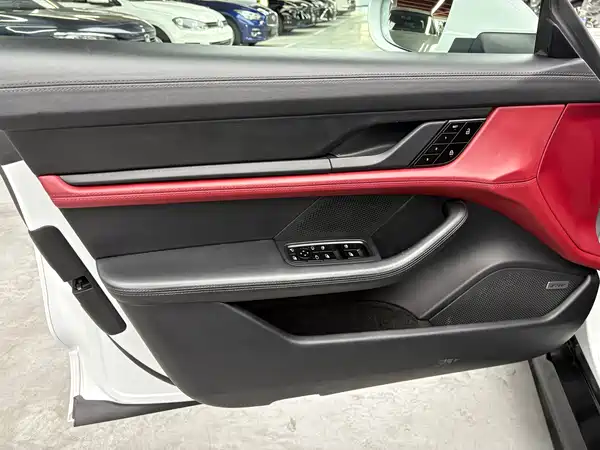 Porsche Taycan 2020