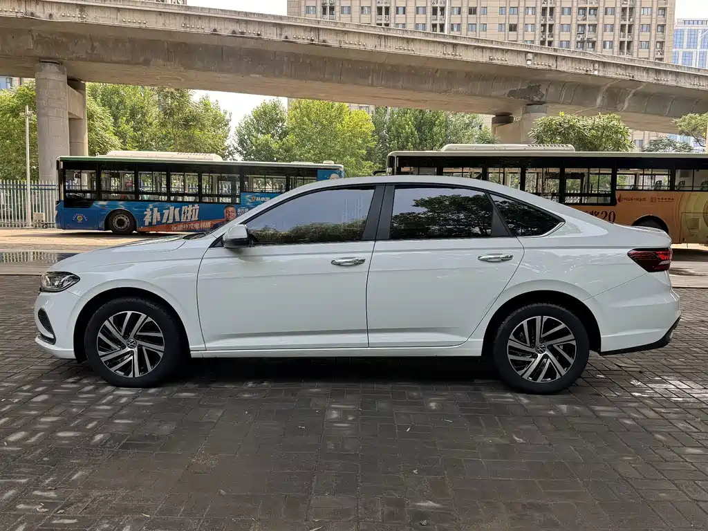 Volkswagen Lavida 2023