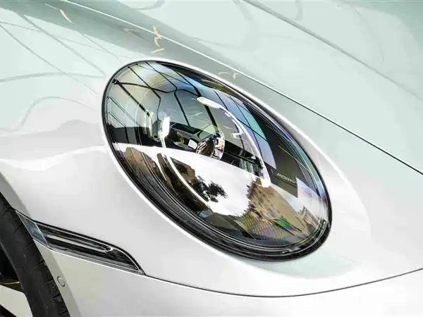 Porsche 911 2025