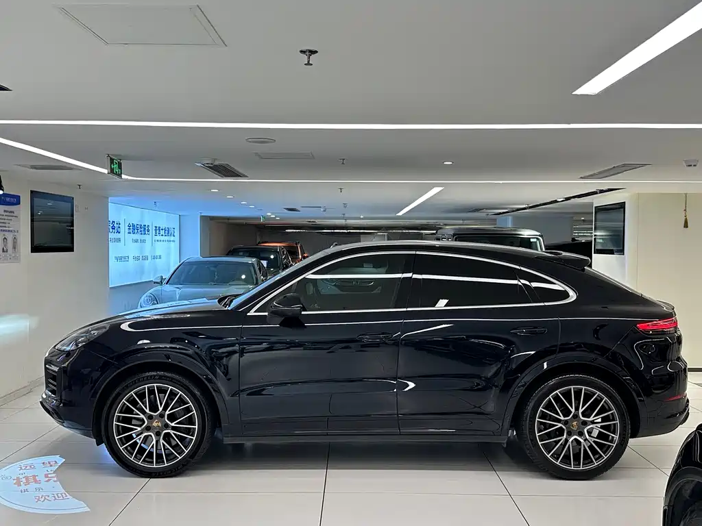 Porsche Cayenne 2023