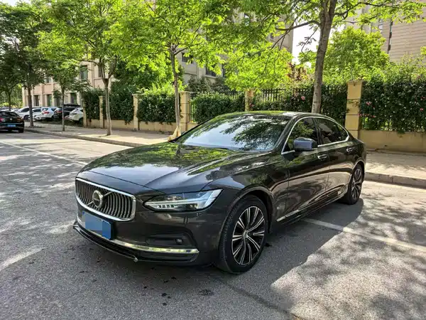 Volvo S90 2021