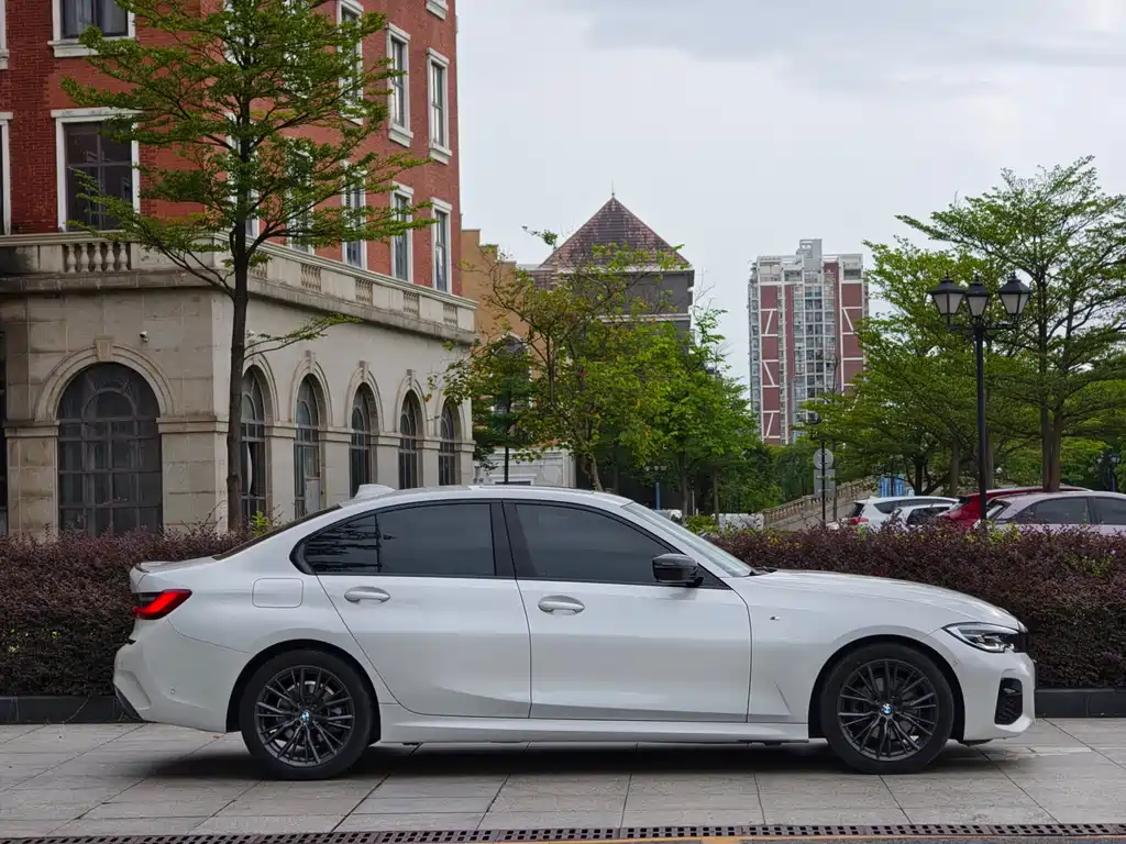BMW 3 Series 2020 — фото 10
